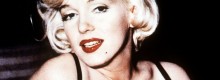 Usa, statua di Marilyn Monroe davanti alla chiesa