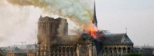 Parigi, incendio devasta Notre-Dame