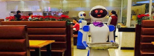 A Cagliari una cameriera robot
