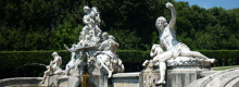 Reggia di Caserta: si tuffa e scatta la denuncia
