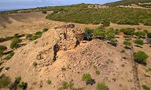 La fortezza sardo-fenicia del Nuraghe Sirai