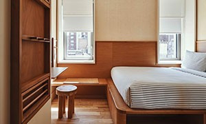 NY: nuova tecnologia sonora al Sister City Hotel