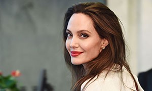 L'appello di Angelina Jolie per le donne