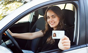 Sempre pi patenti di guida in Italia