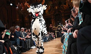Stella McCartney fa sfilare gli animali