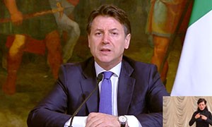 Conferenza straordinaria di Conte