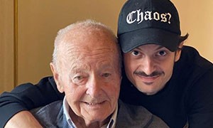 Rovazzi ricorda il nonno mancato per il covid-19