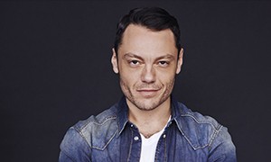Tiziano Ferro lancia la trap challenge