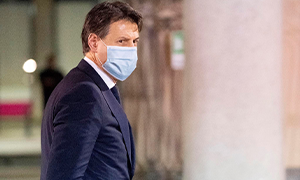 Giuseppe Conte chiede agli italiani responabilità e rispetto delle regole