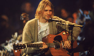 Per un milione di euro potete comprare la chitarra di Kurt Cobain