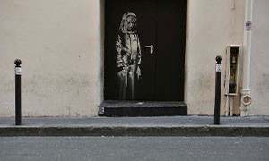 Bansky: ritrovata in Italia la porta del Bataclan rubata
