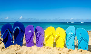 Mini vacanze per la metà delle famiglie con figli nei centri estivi o con la tata