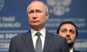 Putin annuncia il primo vaccino al mondo anticovid in Russia, sperimentato sulla figlia