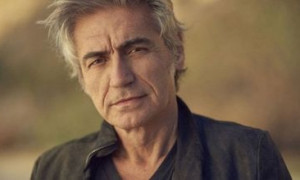Luciano Ligabue, la ragazza dei tuoi sogni alla numero 1