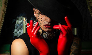 Maleducata, lo sconvolgente videoclip di Achille Lauro