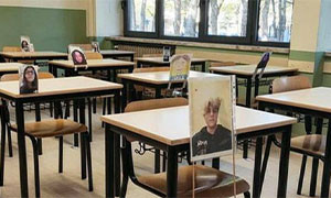 Didattica a distanza, sui banchi le foto degli studenti