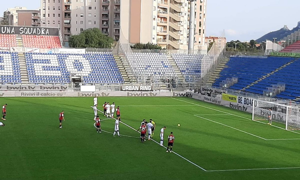 Joao e Nandez affondano una Samp in dieci: questo Cagliari comincia a piacere