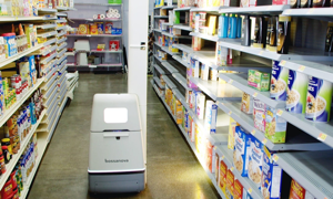 Walmart abbandona i robot per far lavorare le persone