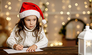 &ldquo;Rivorrei pap&agrave;&rdquo;, una bambina scrive a Babbo Natale