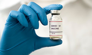 Regno Unito: Dopo il&nbsp;Pfizer-BioNTech approvato il vaccino&nbsp;Oxford - AstraZeneca