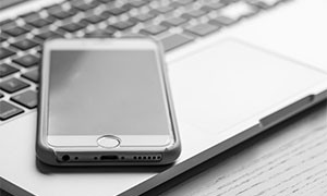 Sentenza storica a Milano: Apple costretta a fornire ai genitori foto e video del figlio morto