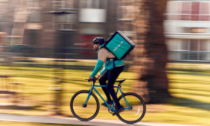 Deliveroo lancia la traccia audio che ti porta in ristorante