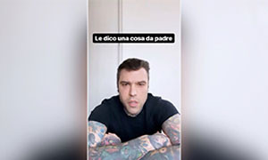Fedez dice s&igrave; alla legge contro l&rsquo;omofobia