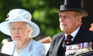 La regina Elisabetta non pagher&agrave; le tasse di successione del principe Filippo