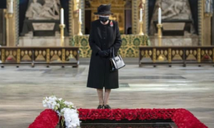 La regina Elisabetta scrive l&rsquo;ultima lettera al principe Filippo
