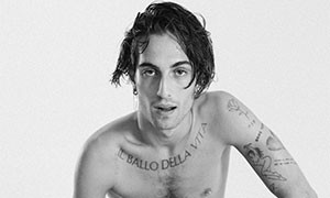 Damiano dei M&aring;neskin: &ldquo;Uno stupro &egrave; sempre uno stupro, anche se la denuncia arriva dopo otto giorni&rdquo;