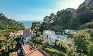 Capri, &egrave; in vendita la villa di Christian De Sica. Il valore? 4 milioni di euro