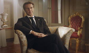 The Crown: Emanuele Filiberto propone la versione italiana della serie