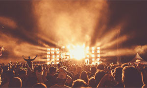 Liverpool: primo rock festival con 5000 persone