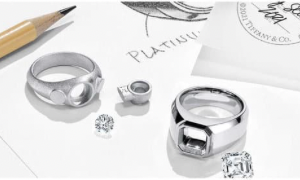 Tiffany &amp; Co firma il primo anello di fidanzamento da uomo