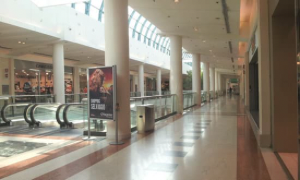 Serrande abbassate per pochi minuti nei centri  commerciali di tutta Italia