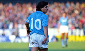 Morte Maradona: il medico personale e altre sei persone a processo