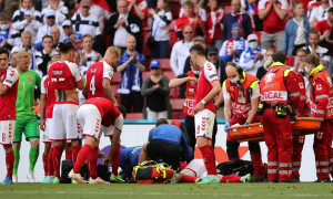 Danimarca-Finlandia, paura per Eriksen: sviene in campo