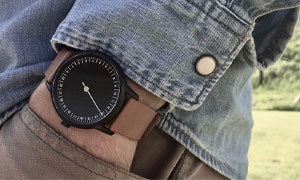 Un orologio con una sola lancetta a scandire la qualit&agrave; del tempo