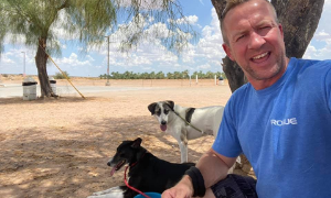 &ldquo;Salvate il mio staff e i cani e gatti dall&rsquo;inferno di Kabul&rdquo;, l&rsquo;appello di un ex soldato inglese