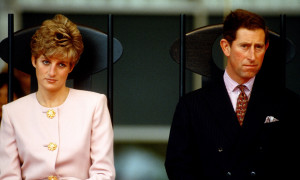 La BBC pagher&agrave; 1,5 milioni di sterline alla Famiglia Reale per un&rsquo;intervista che raggir&ograve; Lady Diana