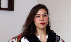 L'attivista Zahra Ahmadi &egrave; salva, atterrata in Italia: &quot;Temo per le amiche rimaste l&igrave;&quot;