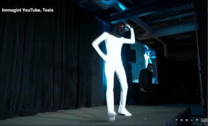 Elon Musk lancia il robot umanoide: si chiama Tesla Bot