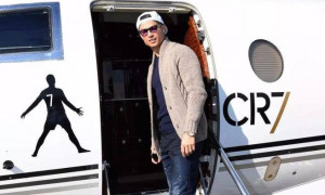 Addio a Cristiano Ronaldo, lascia Torino con volo privato