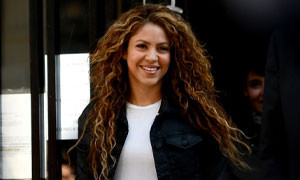 Shakira assalita dai cinghiali, le hanno preso la borsa e distrutto tutto