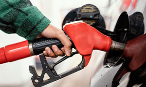 Caro carburanti: il gasolio vola ai massimi dal 2014