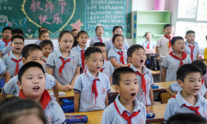 In Cina la legge alleggerisce il carico di compiti per gli alunni