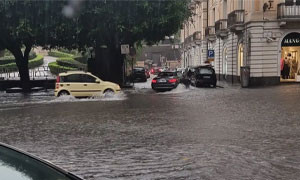A Catania il ciclone diventa uragano: raffiche di vento fino a 100 km/h