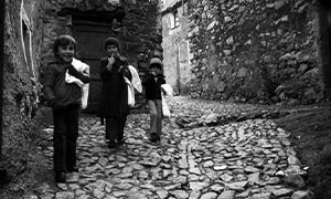 Anche la Sardegna festeggia Halloween: i bimbi chiedono is animasa