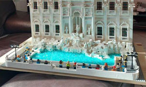 Ventimila mattoncini Lego riproducono la Fontana di Trevi