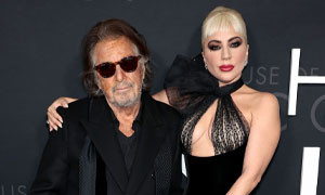 Un fotografo ha chiesto ad Al Pacino di togliersi gli occhiali da sole, ha risposto Lady Gaga